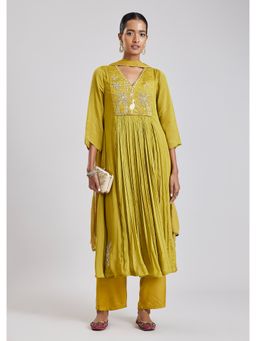KALKI FASHION - Green Embroidered V-Neck Anarkali Kurta & Pant with Dupatta