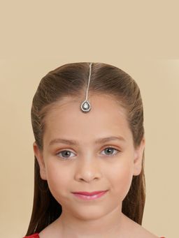 Ruby Raang Studio - Silver Kundan Maang Tikka