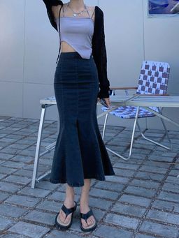 Outzidr - Navy Blue Midi Solid Flared Fit Skirt