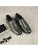 Olive color option, Sold out, Currently selected