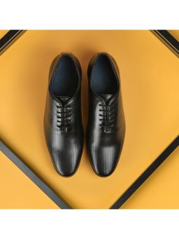Mochi - Men Black Lace Up Formal Oxfords