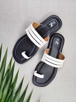 The Madras Trunk - Chandra Sandals In Black