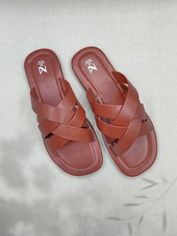 The Madras Trunk - Kanhai Sandals in Brown