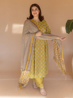 The Indian Ethnic Co. - Malika Yellow Bagru Cotton Kali Kurta