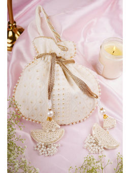 SWABHIMANN - Tia White Georgette with Gold Sequin Potli Bag