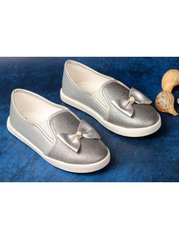 BOYZ N GALZ - Girls Silver Embellished Ballerinas