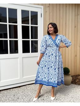 Label Tanvee - White Blue Floral Printed Cotton Midi Dress