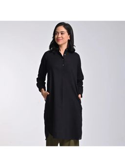 Saltpetre - Women Solid Black Organic Cotton Mandarin Neck Pleated Tunic
