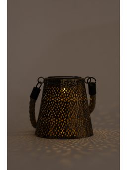Kaniry Artise of Novelty - Noura Solar Lantern