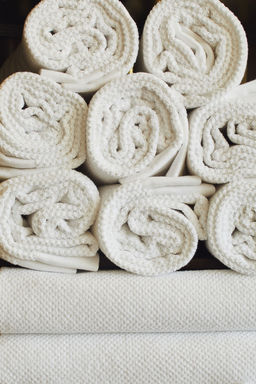 H&M - White Cotton Terry Bath Towel