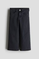 Black color option, Sold out, Currently selected