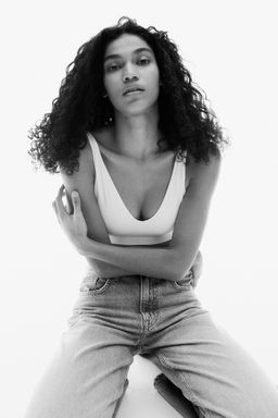 H&M - Women White Seamless Padded Soft Bra