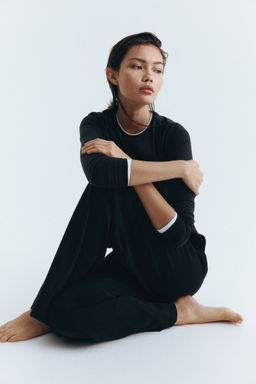 H&M - Women Black Sweatpants