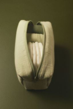 H&M - Boys Green Muslin Changing Bag