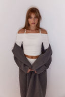 White color option, Sold out, Currently selected