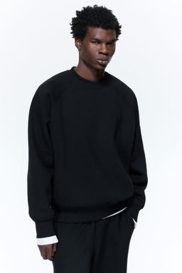 H&M - Men Black Oversized Fit Sweatshirt