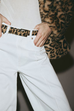 H&M - Women White Straight High Jeans