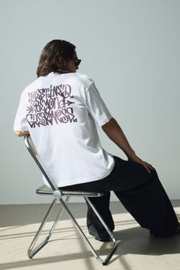 H&M - Men Multi-Color Loose Fit Printed T-Shirt