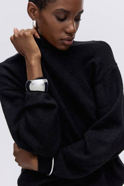 H&M - Women Black Knitted Jumper