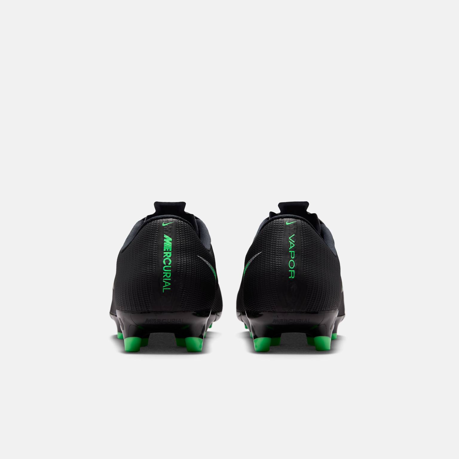 Soccer Cleats Crampon Nike Vapor Buy Nike Mercurial Vapor 17 Academy Multi-Ground Low-Top Football Boots  Online Nike India