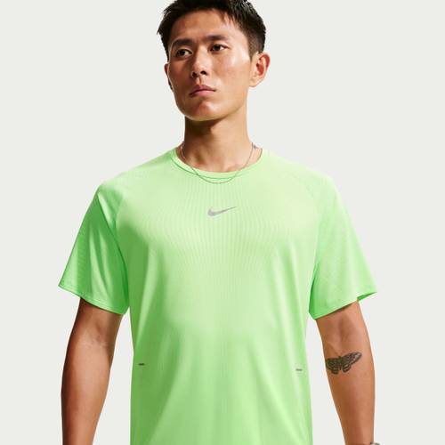 Nike Stride Men's Aero-FIT Short-Sleeve Running Top