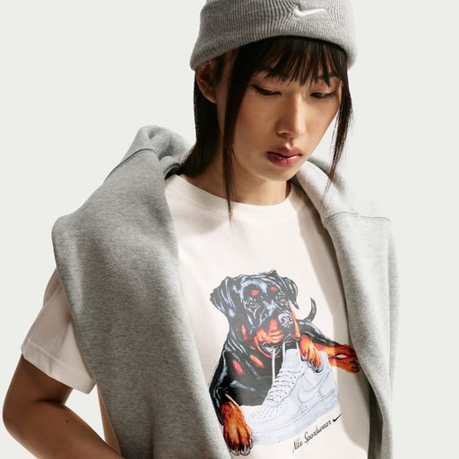 Nike Sportswear Classic - Women's Oversized T-Shirt