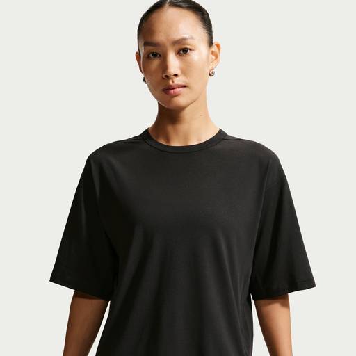 Nike 24.7 ImpossiblySoft Light - Women's Dri-FIT Short-Sleeve T-Shirt