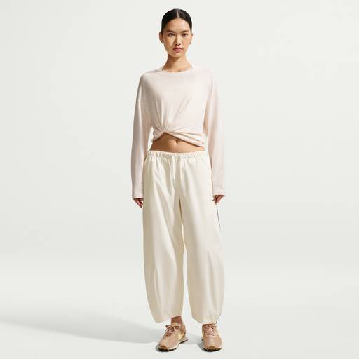 Nike Sportswear - Women's Loose Mid-Rise Barrel Trousers