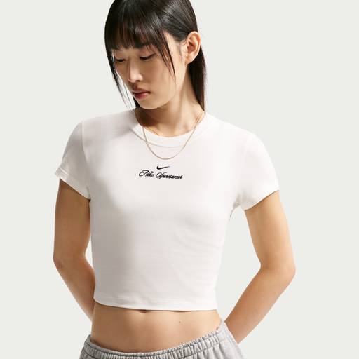 Nike Sportswear Chill Knit - Women's Slim Cropped T-Shirt