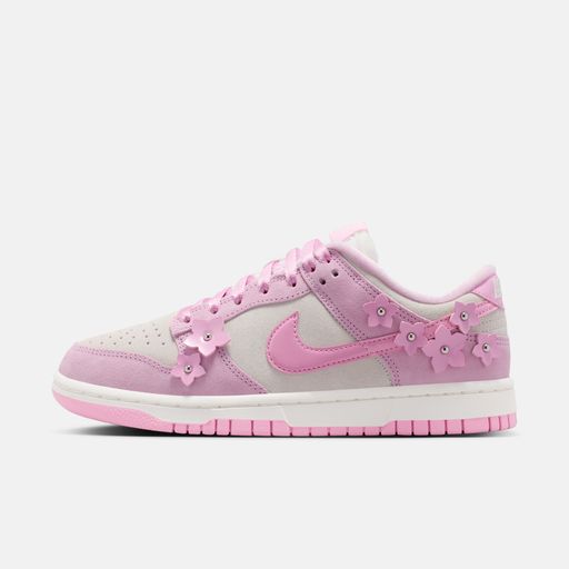 Nike Dunk Low SE - Women's Shoes