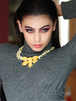 Odette - Vibrant Yellow Stunning Necklace