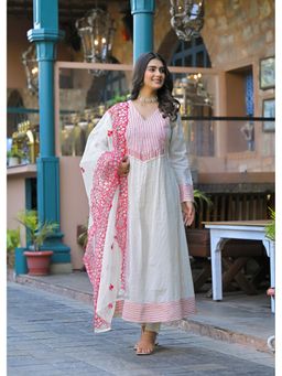 Aavanya - Women Red Cotton Embroidered Anarkali Kurta with Pant and Dupatta