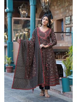 Aavanya - Women Black Cotton Floral Anarkali Kurta with Pant and Dupatta