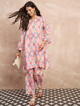 InWeave - Women Pink Rayon Geometric Kurta with Pant