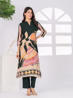 KAFTANIZE - Women Green Viscose Rayon Printed Kurta with Pant