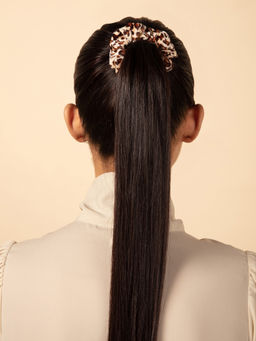 Twenty Dresses by Nykaa Fashion - Make It My Signature Style Scrunchie (Set of 2)