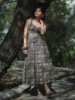 ODHANON - Women's Dreamy Black Dress