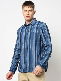 GAP - Men's Vertical Stripes Full Sleeve Spread Collar Shirt