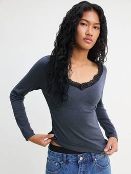 Pomelo - Lace Trim V-Neck Long Sleeve Tee - Dark Grey