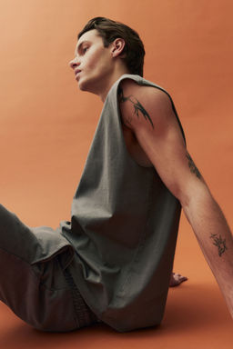 H&M - Men Grey Regular Fit Washed Vest Top