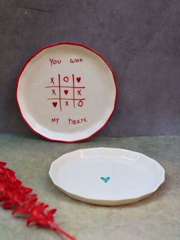 WEAVING HOMES - Beige You Won My Heart & Teal Heart Snack Plates (Pack of 2)