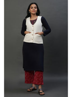 Aurelia - White Sleeveless Waistcoat