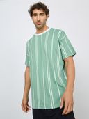 Green color option, Sold out, Currently selected