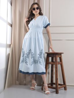 CRIMSOUNE CLUB - Women's Blue Embroidered V-Neck A-Line Midi Dress