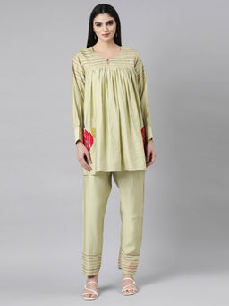 NEERU'S - Green Pleated Straight Solid Kurta and Trousers (Set of 2)