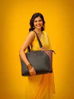 Zouk - Goan Waves Classic Business Bag