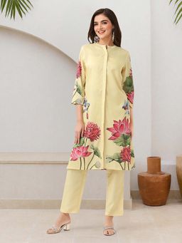 ISHIN - Women Yellow Polyester Muslin Kurta with Pant (Set of 2)