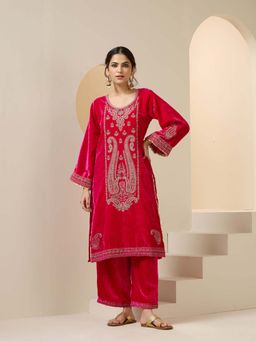 ISHIN - Women Pink Velvet Kurta with Palazzo (Set of 2)