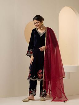 ISHIN - Women Navy Blue Velvet Kurta with Pant & Dupatta (Set of 3)