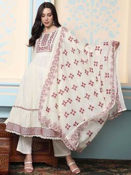 ISHIN - Women Off White Ethnic Motifs Embroidered Kurta with Pant & Dupatta (Set of 3)
